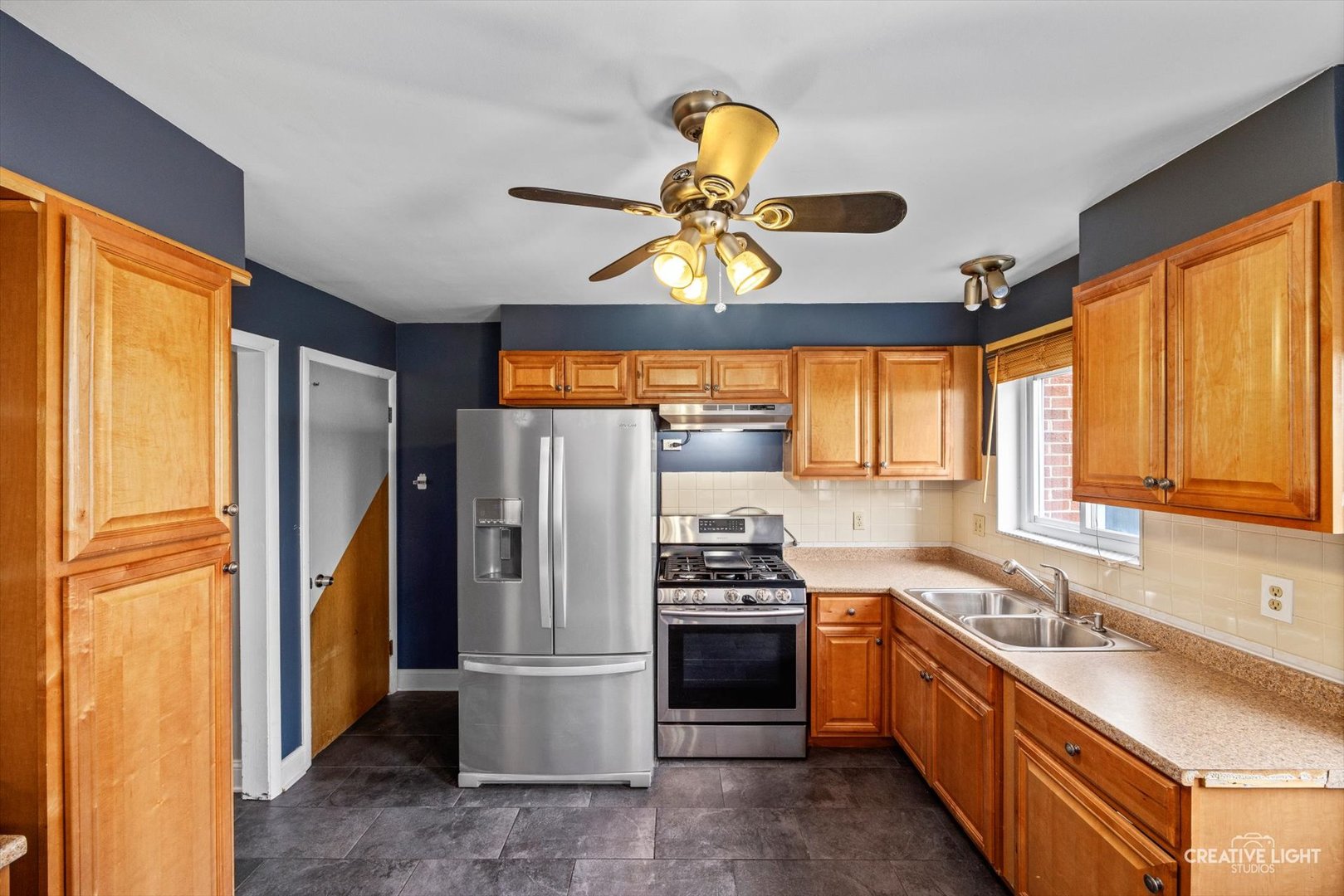 8044 W Lyons Street #B, Niles, IL 60714
