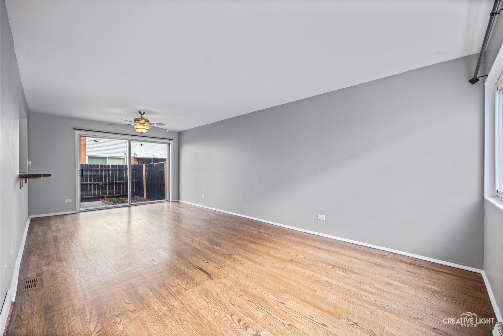 8044 W Lyons Street #B, Niles, IL 60714