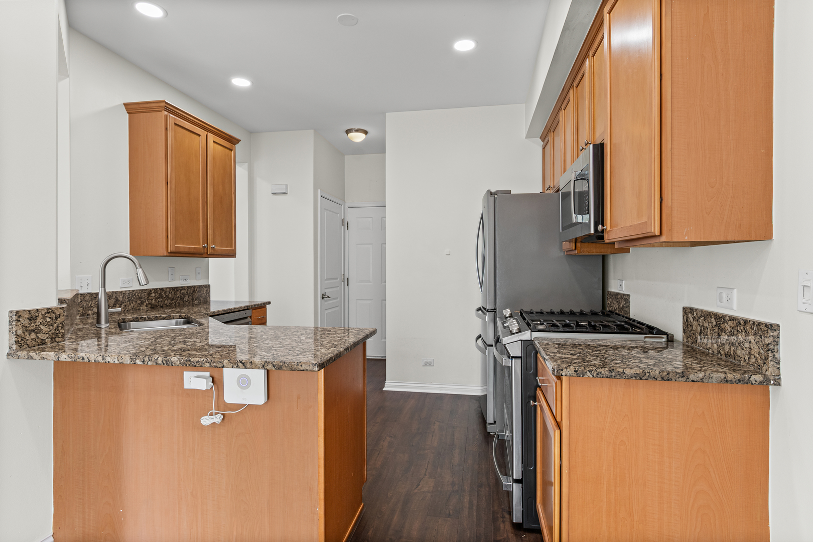 1071 Stamford Court #1071, Aurora, IL 60502