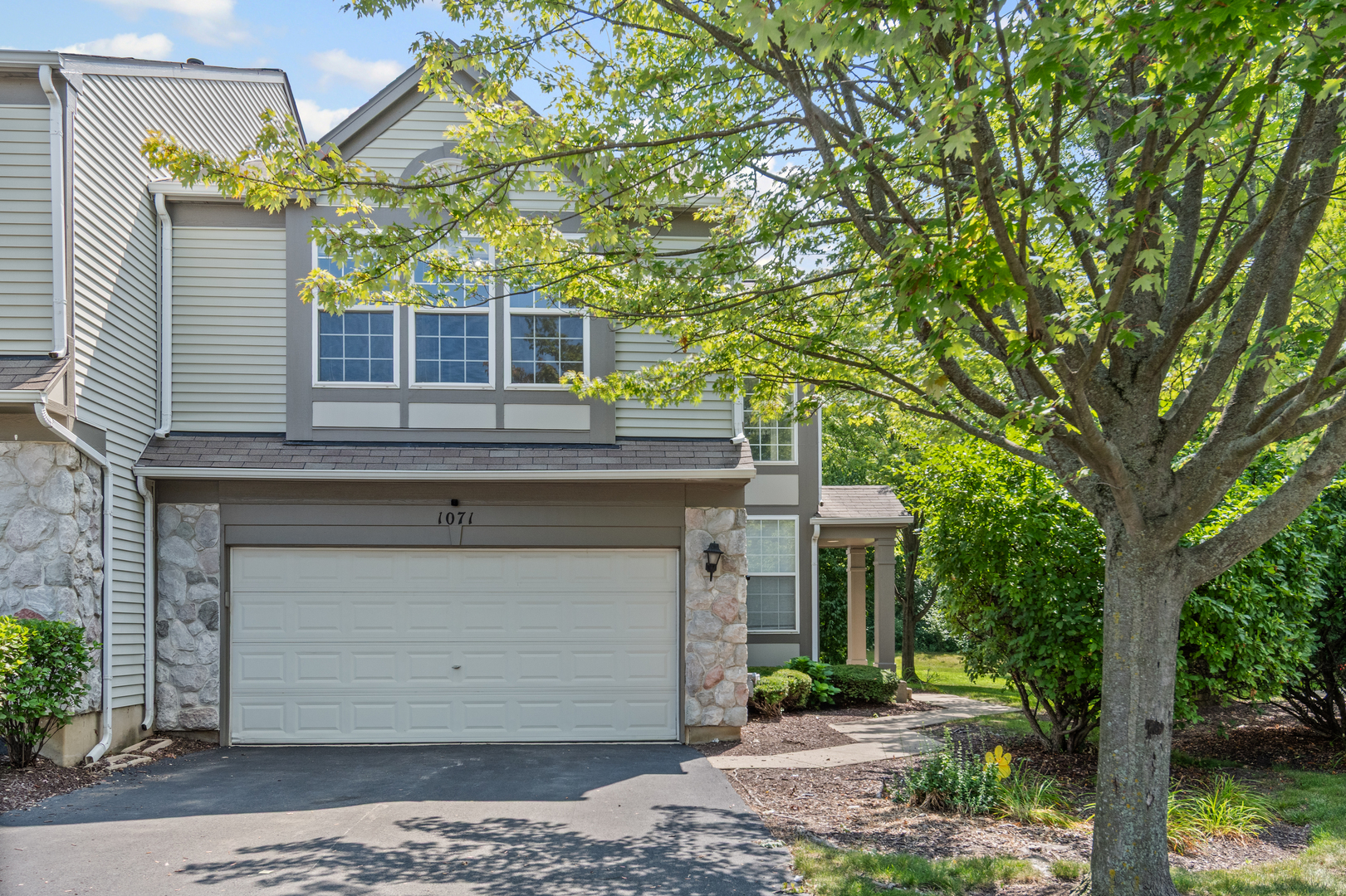 1071 Stamford Court #1071, Aurora, IL 60502