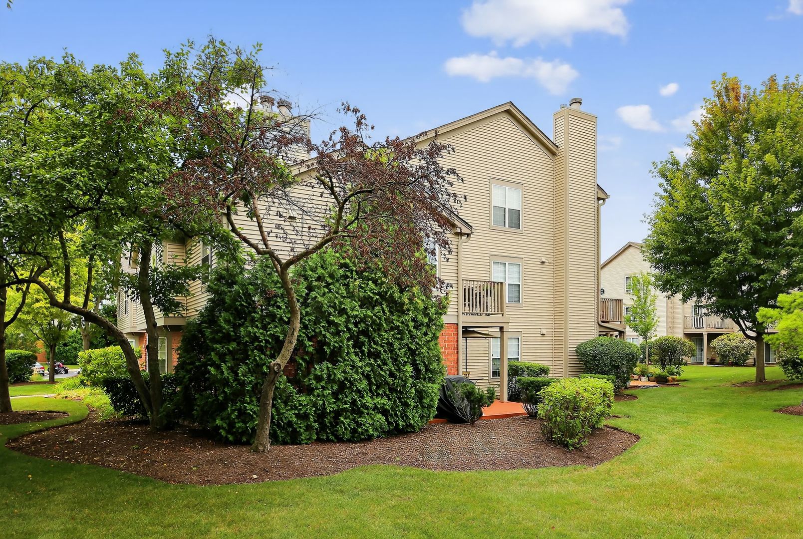 131 Kristin Circle #5, Schaumburg, IL 60195