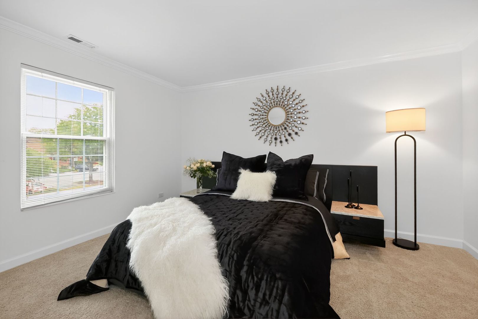 131 Kristin Circle #5, Schaumburg, IL 60195