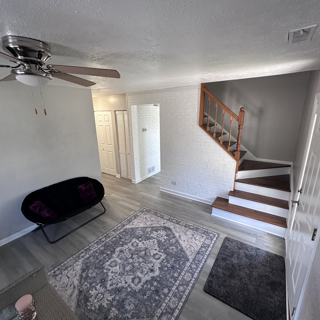 491 Dakota Court, Carol Stream, IL 60188