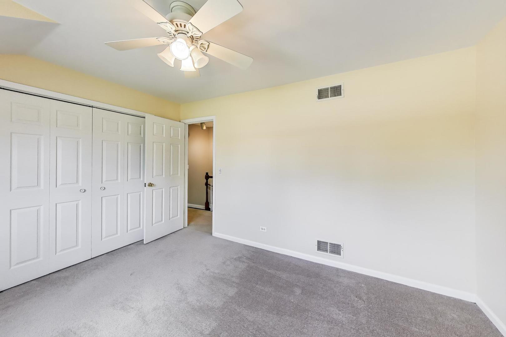 591 E Diane Drive, Palatine, IL 60074