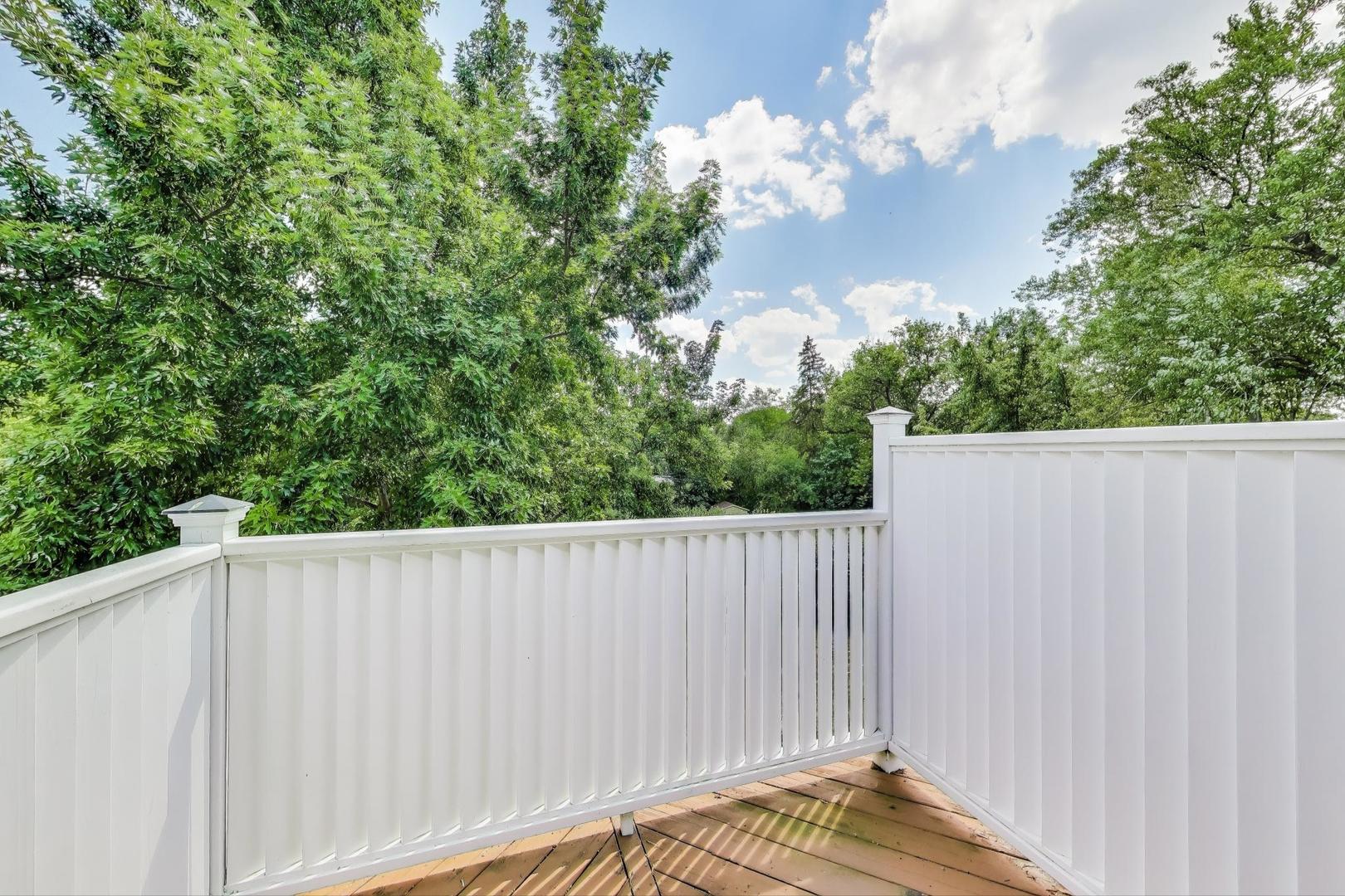591 E Diane Drive, Palatine, IL 60074