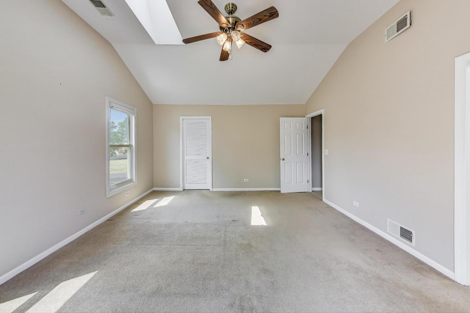 591 E Diane Drive, Palatine, IL 60074