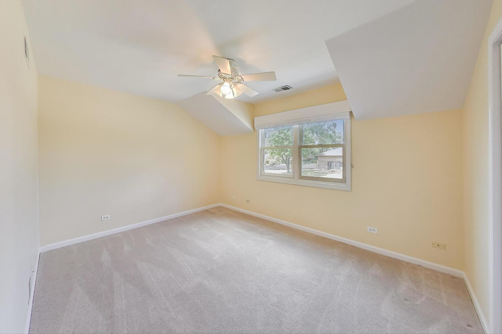 591 E Diane Drive, Palatine, IL 60074