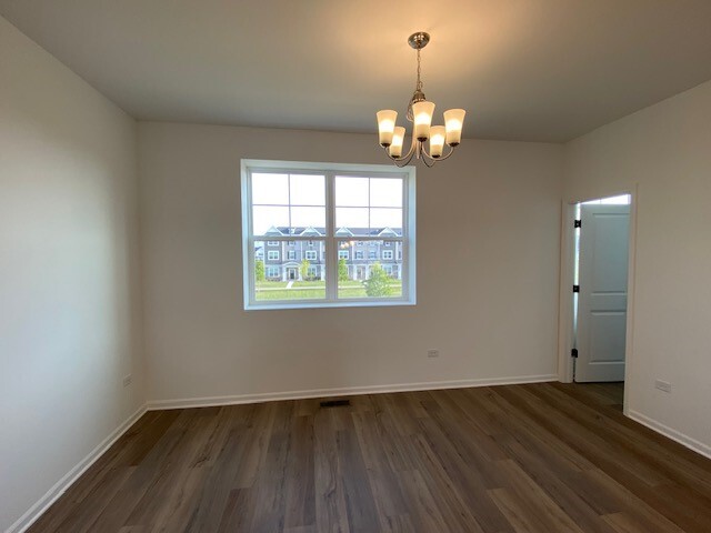 4515 Chelsea Manor Circle #4515, Aurora, IL 60504