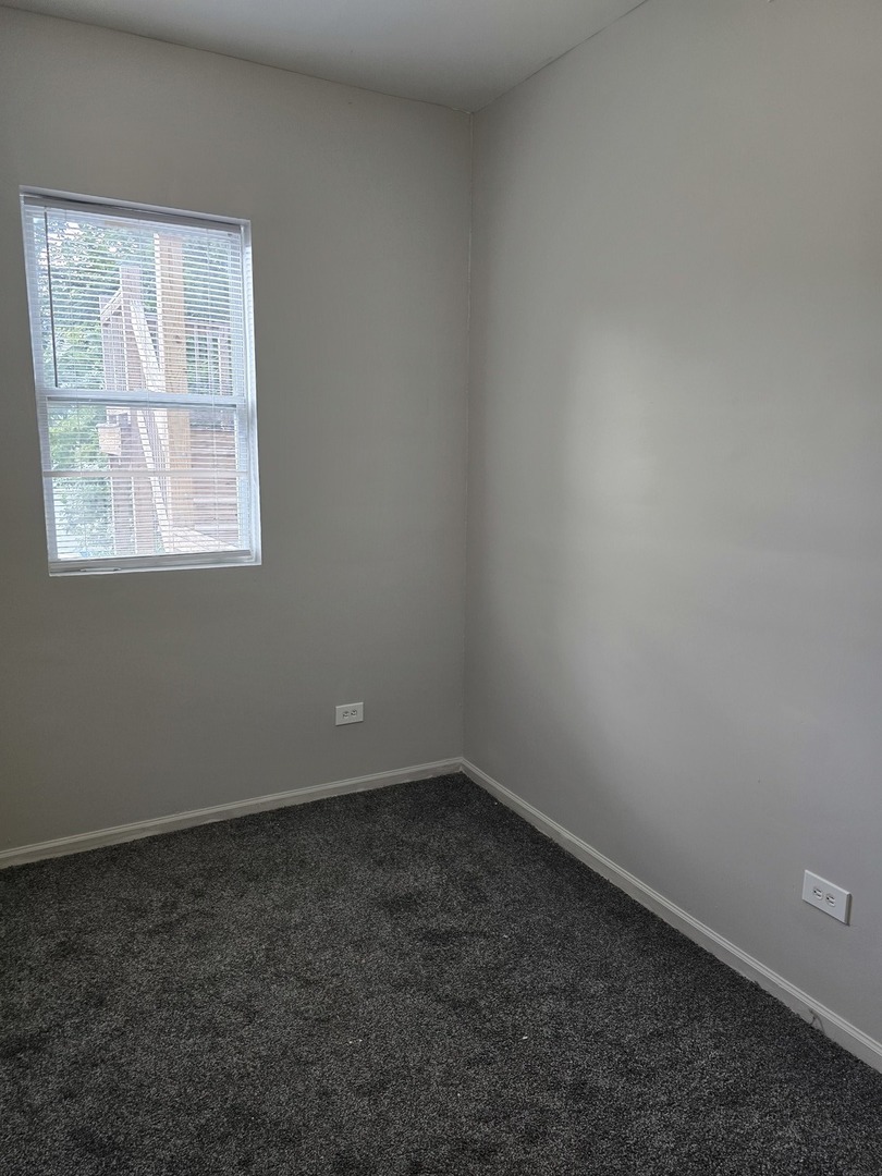 5022 S Elizabeth Street #2, Chicago, IL 60609