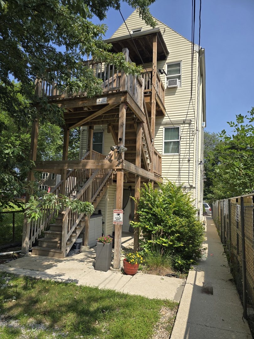 5022 S Elizabeth Street #2, Chicago, IL 60609