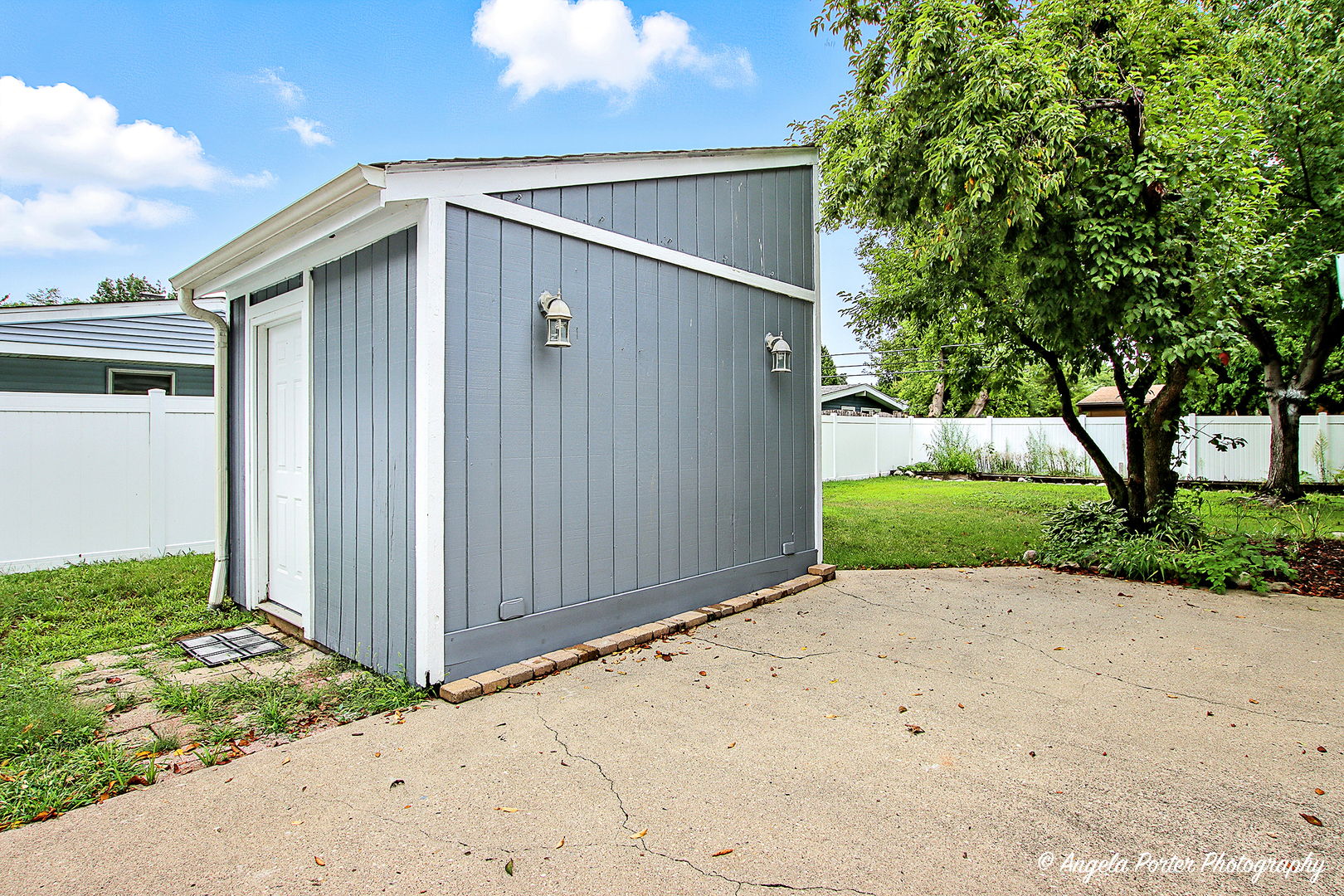 806 Nancy Lane, McHenry, IL 60051
