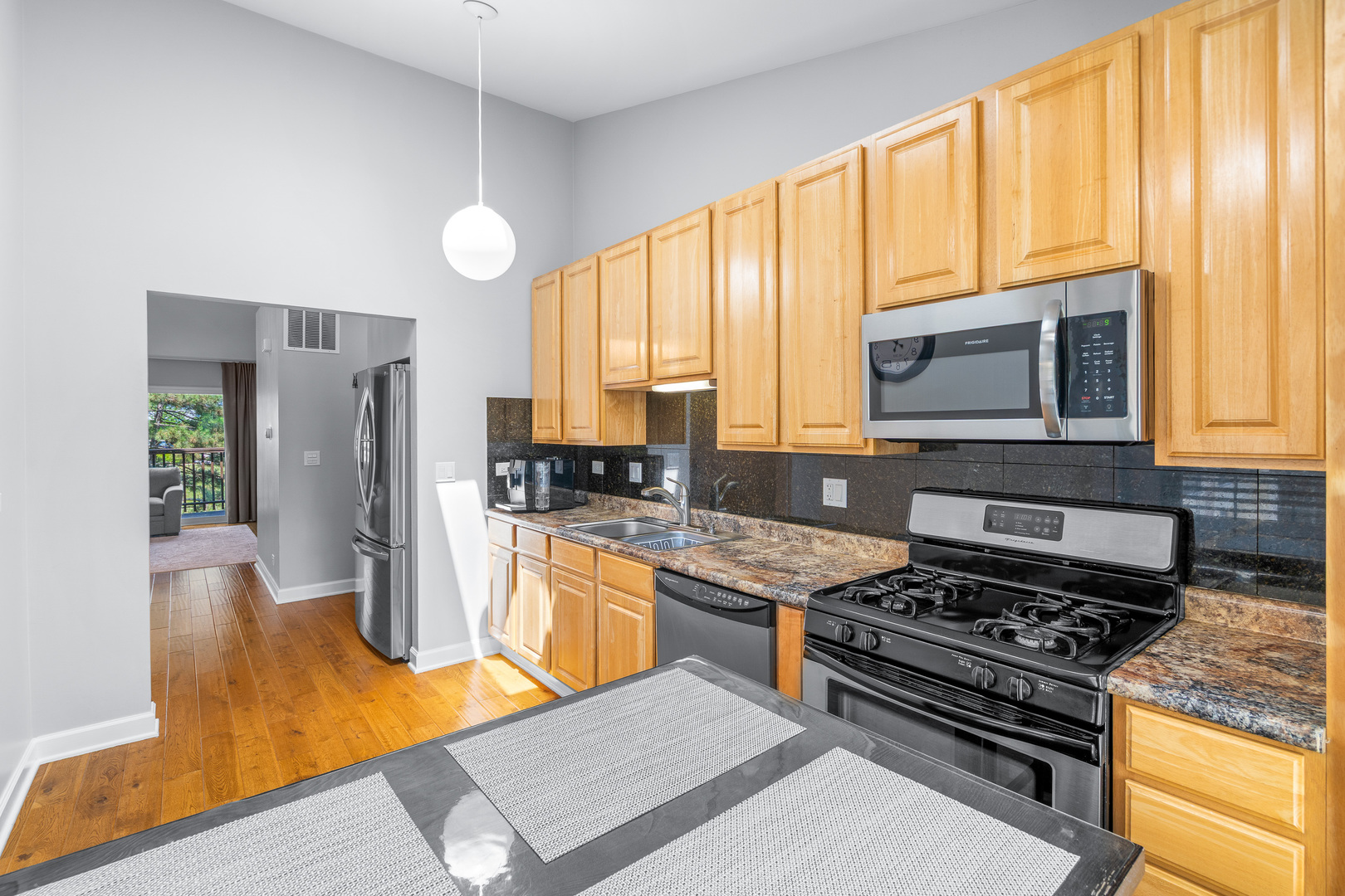 2736 S Embers Lane #2736, Arlington Heights, IL 60005