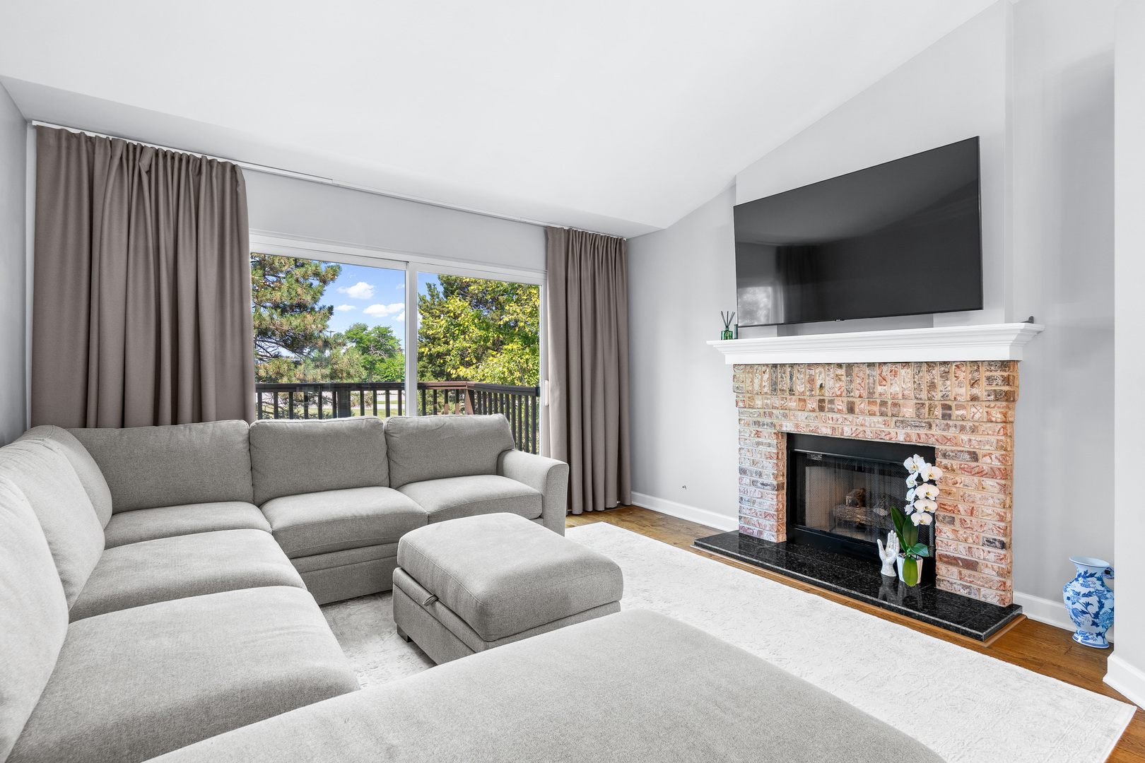 2736 S Embers Lane #2736, Arlington Heights, IL 60005