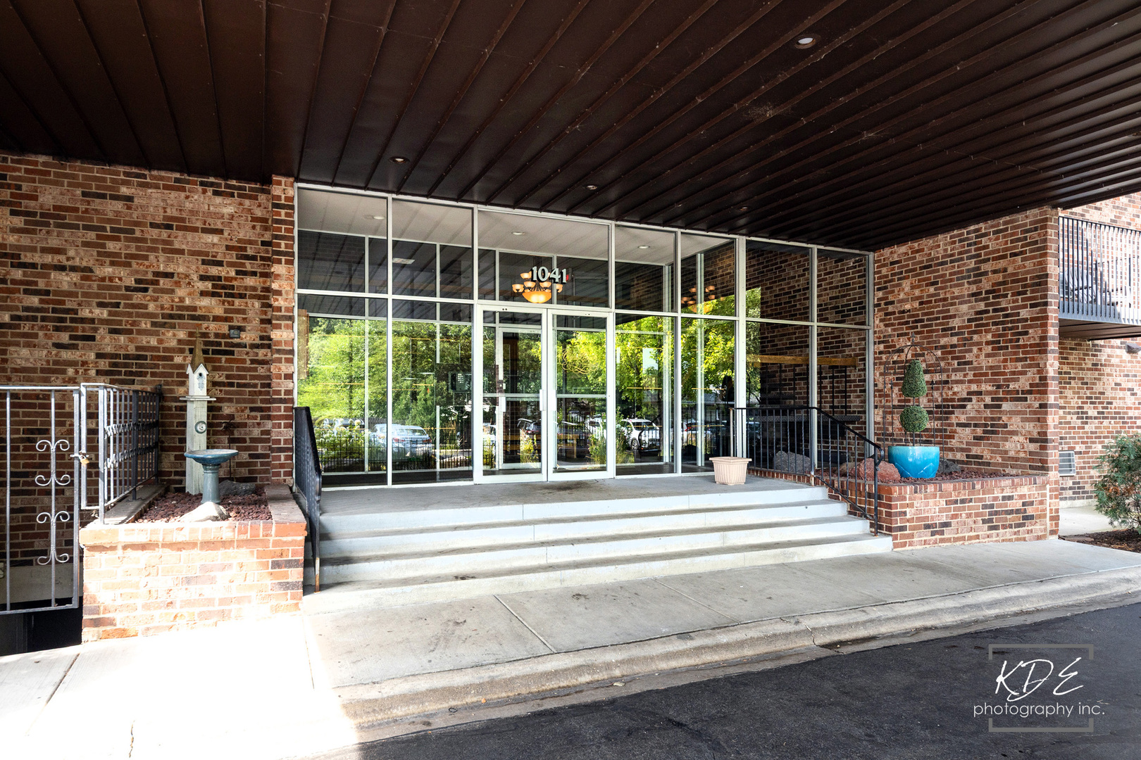 1041 W Ogden Avenue #2-121, Naperville, IL 60563