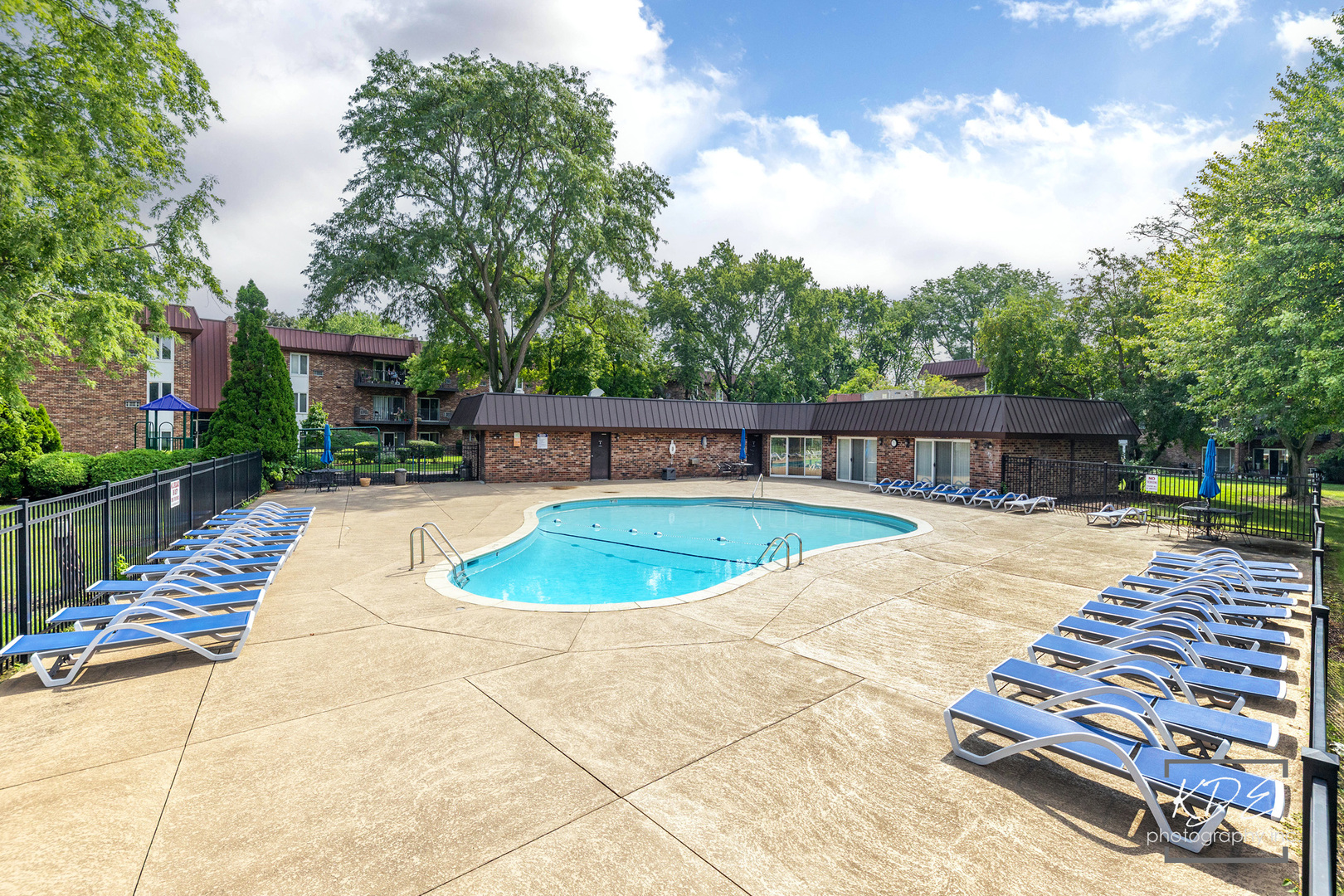 1041 W Ogden Avenue #2-121, Naperville, IL 60563