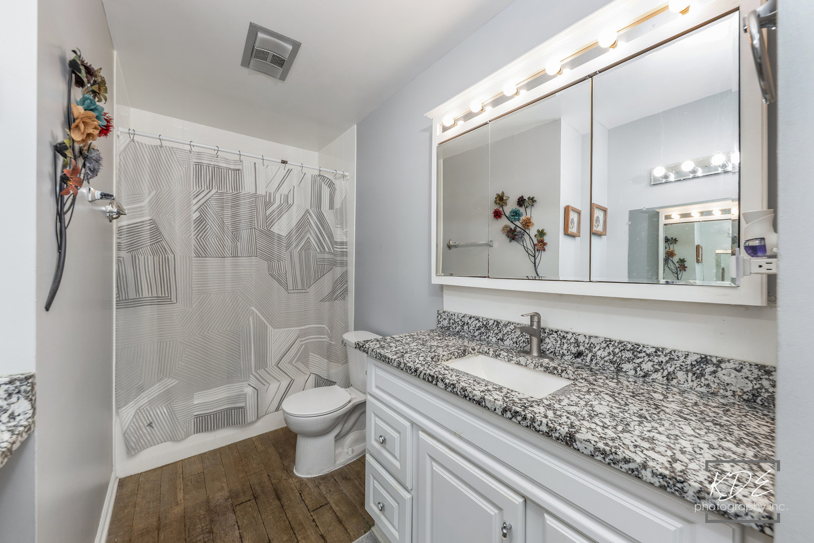1041 W Ogden Avenue #2-121, Naperville, IL 60563
