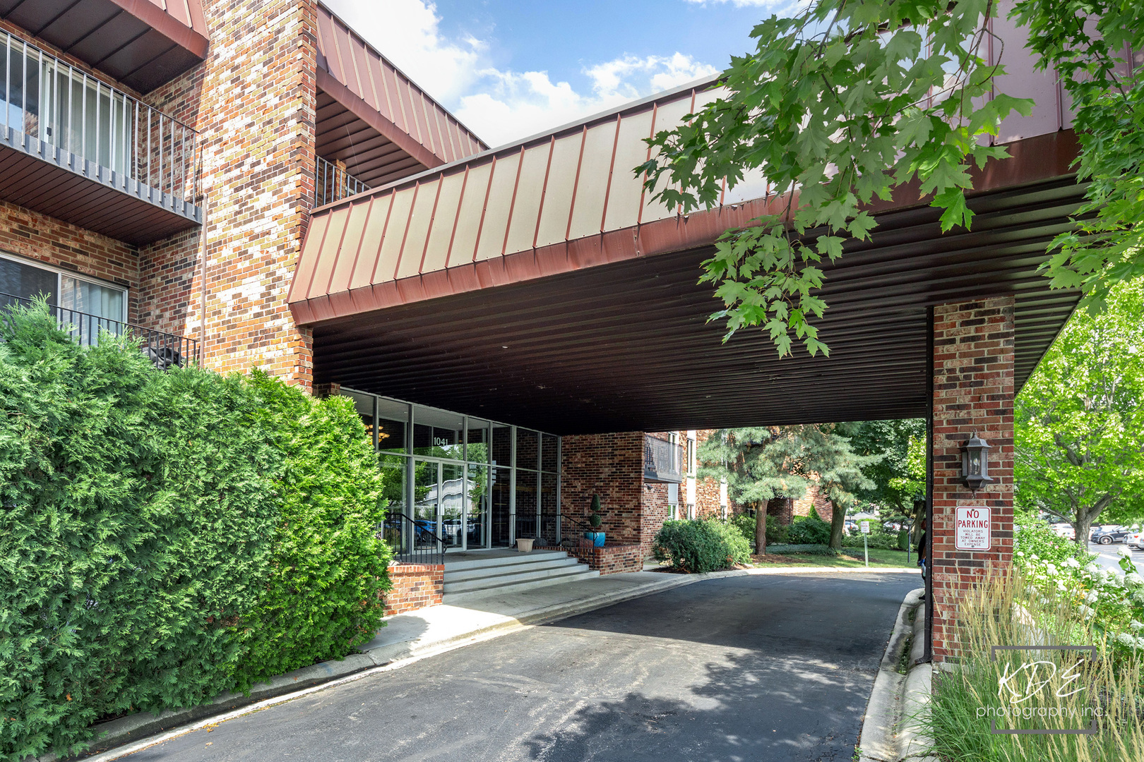 1041 W Ogden Avenue #2-121, Naperville, IL 60563