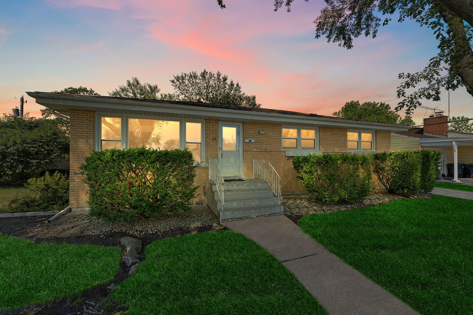 16506 School Street, South Holland, IL 60473