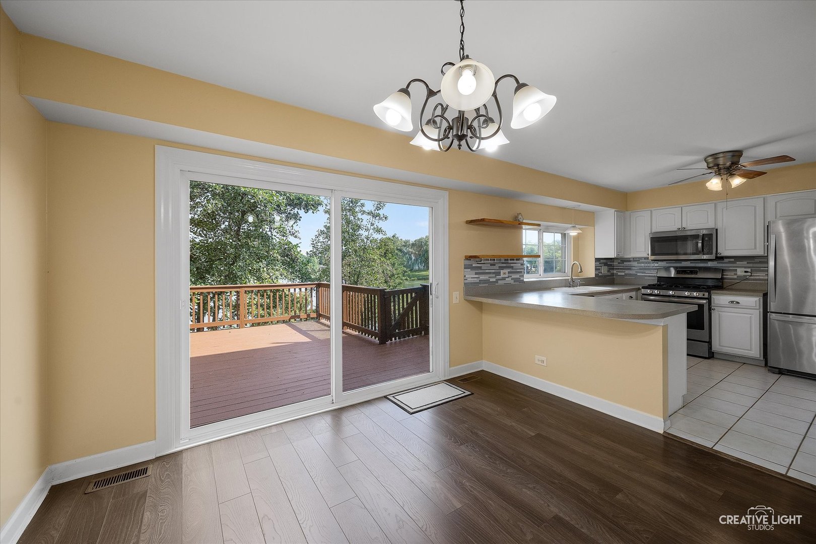 130 Park Ridge Court, Aurora, IL 60504