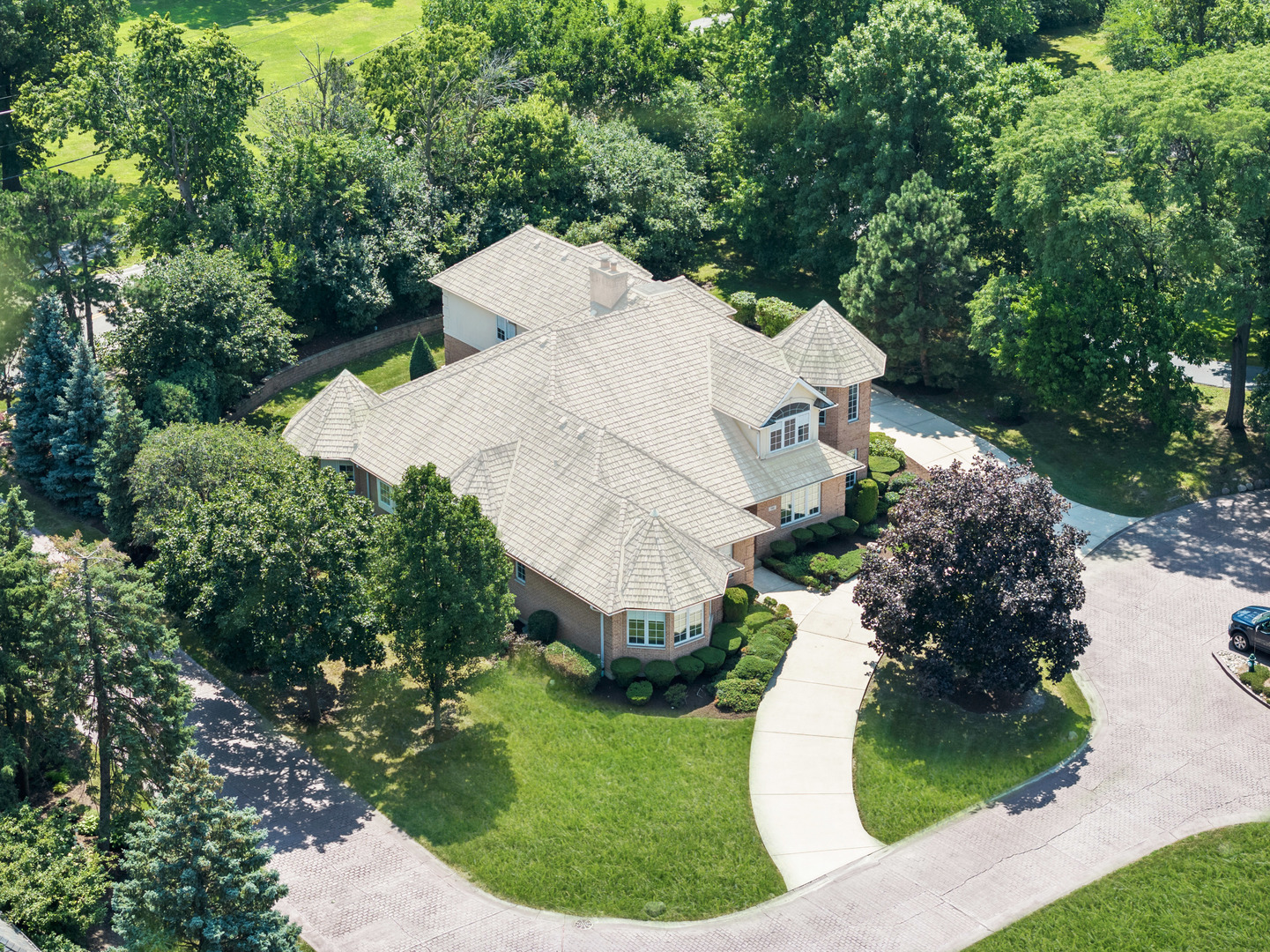 911 Red Fox Lane, Oak Brook, IL 60523