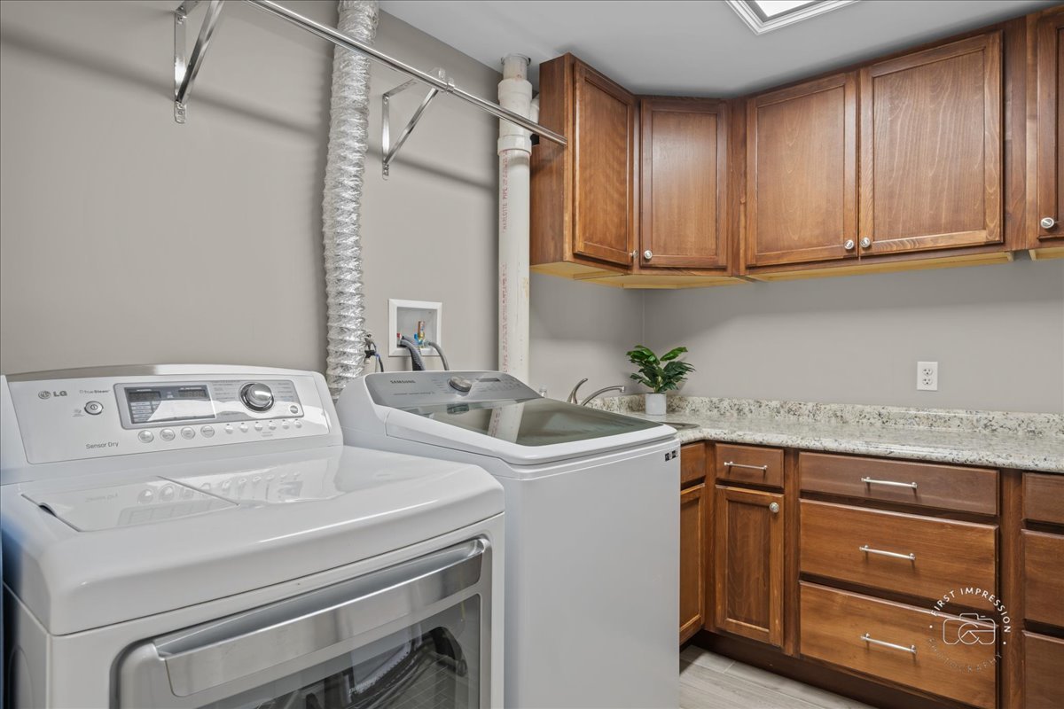 310 Timbers Trail, St. Charles, IL 60174