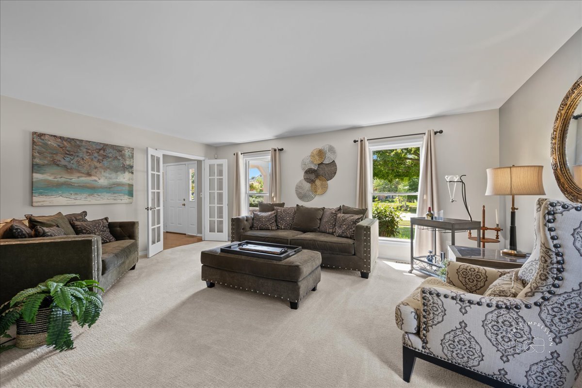 310 Timbers Trail, St. Charles, IL 60174