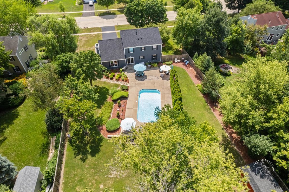 310 Timbers Trail, St. Charles, IL 60174