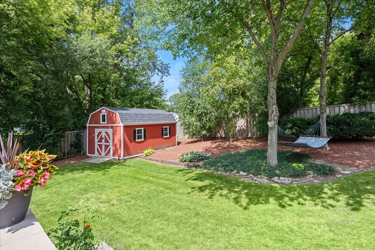 310 Timbers Trail, St. Charles, IL 60174