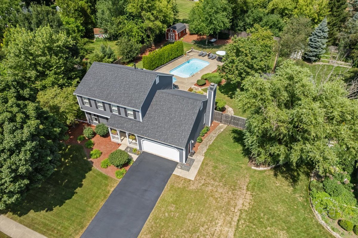 310 Timbers Trail, St. Charles, IL 60174