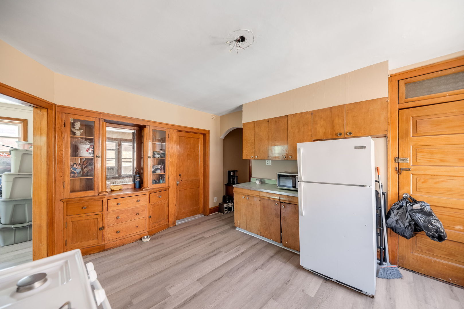 5501 W 24th Street, Cicero, IL 60804