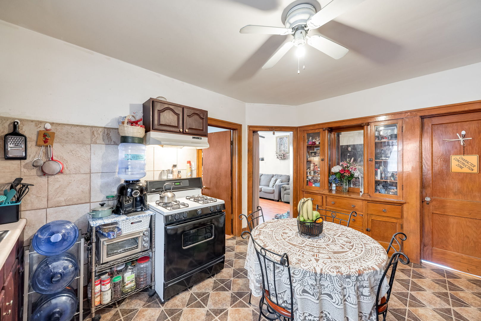 5501 W 24th Street, Cicero, IL 60804