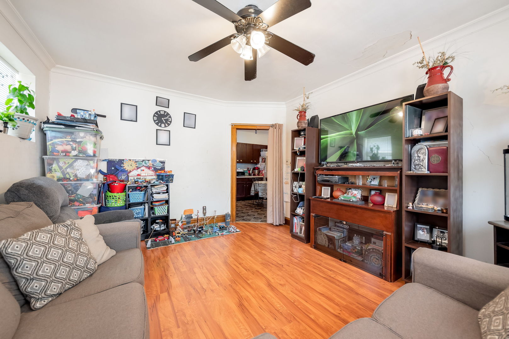 5501 W 24th Street, Cicero, IL 60804
