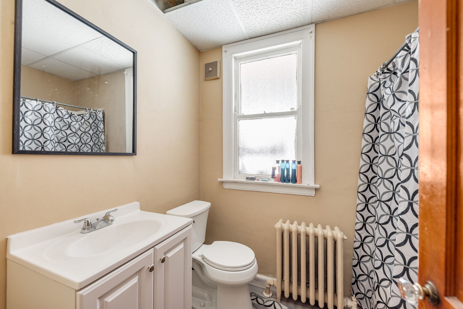 5501 W 24th Street, Cicero, IL 60804