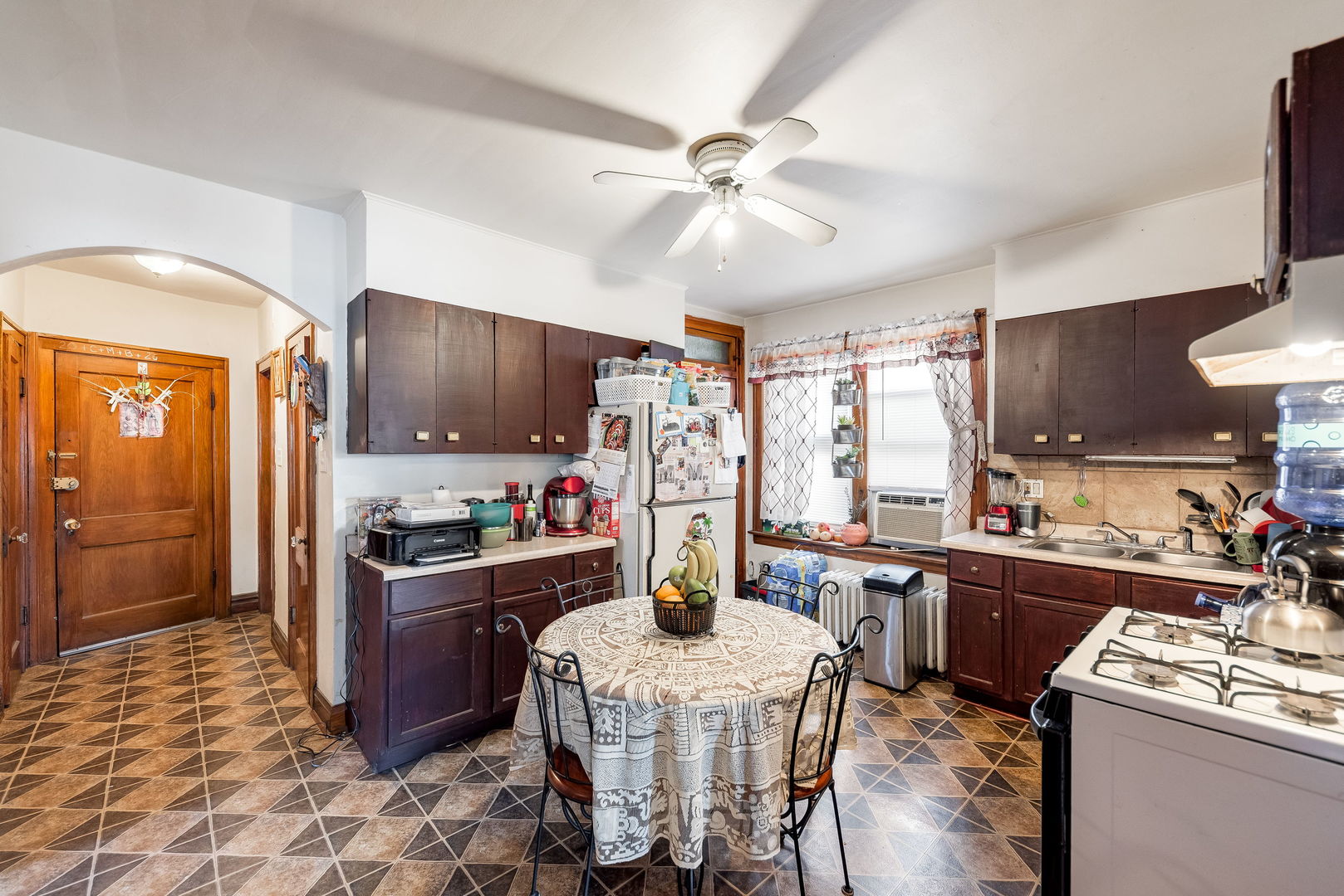 5501 W 24th Street, Cicero, IL 60804