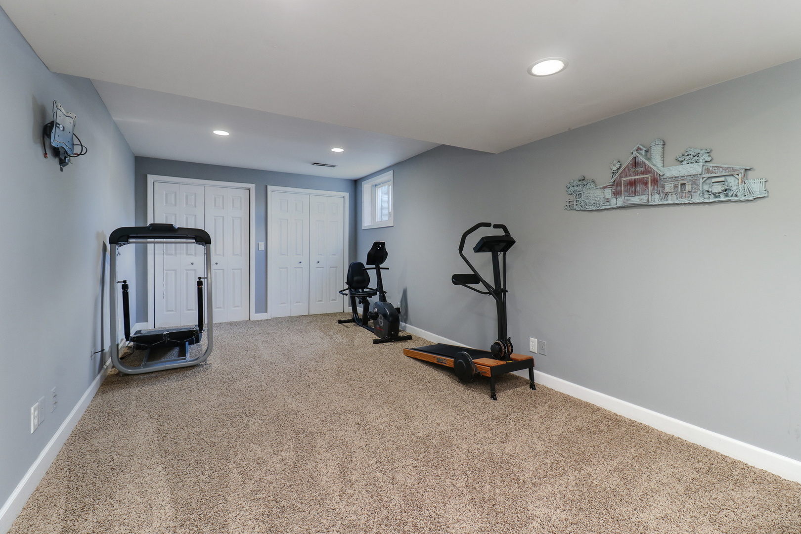 277 Clearview Road, El Paso, IL 61738