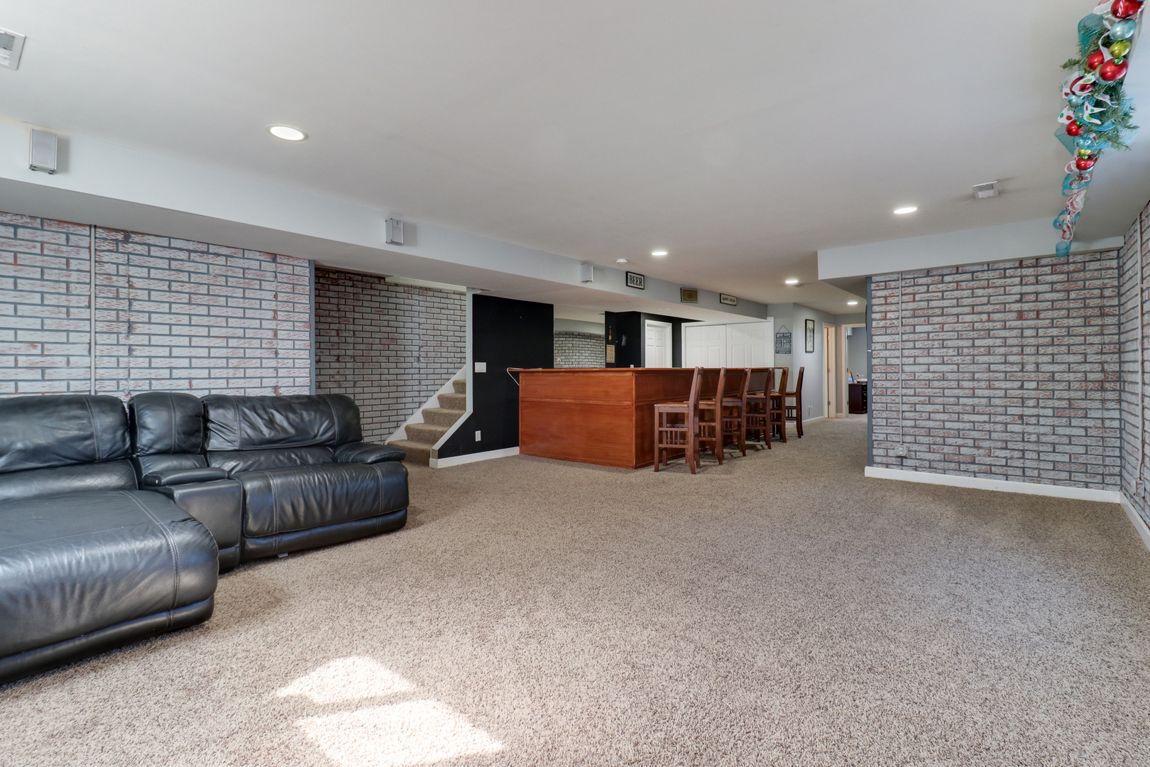 277 Clearview Road, El Paso, IL 61738