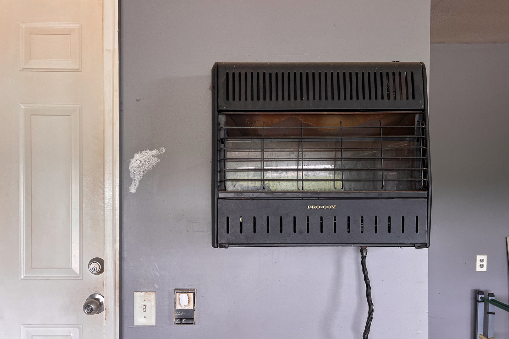 277 Clearview Road, El Paso, IL 61738