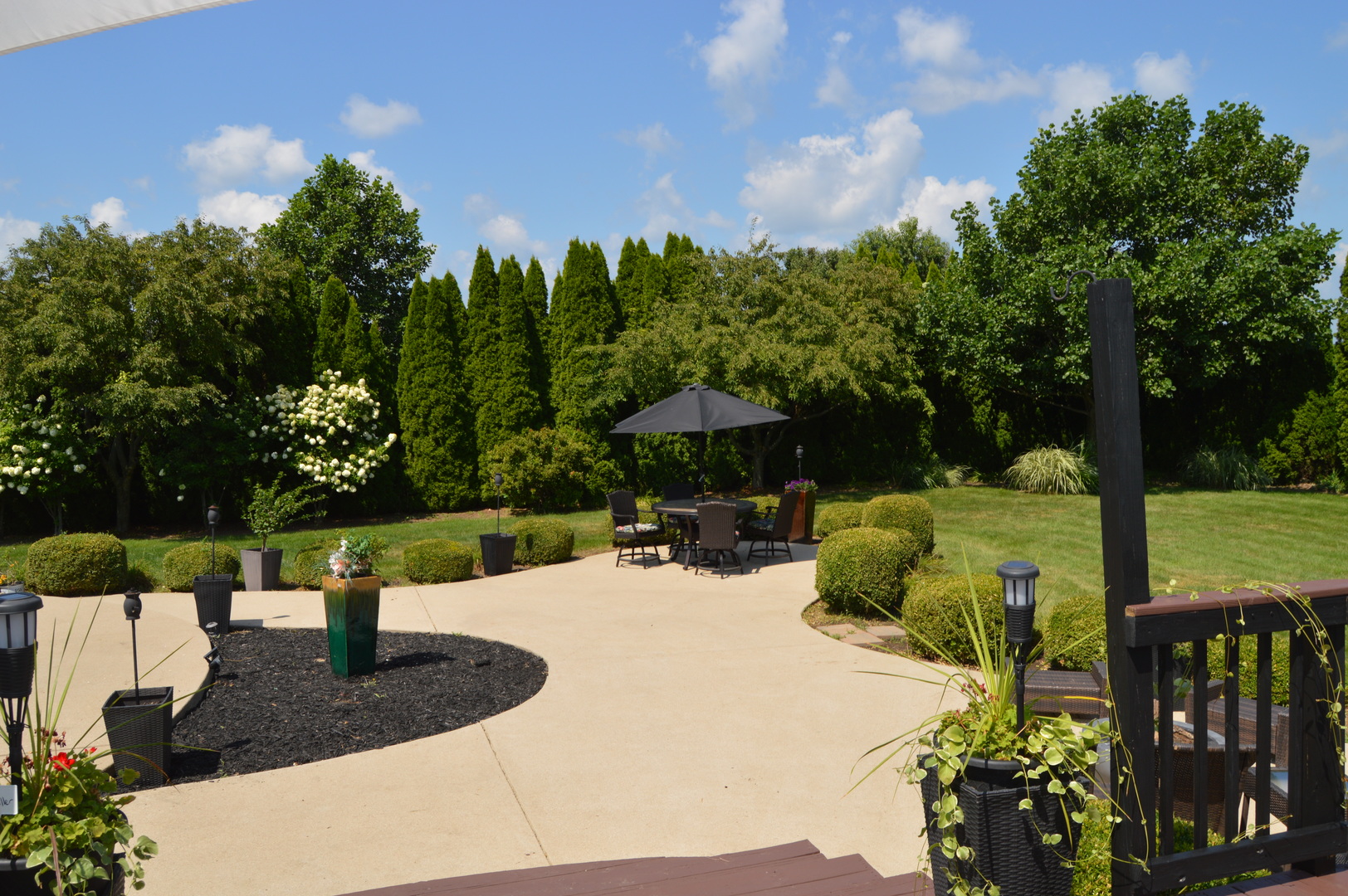 277 Clearview Road, El Paso, IL 61738