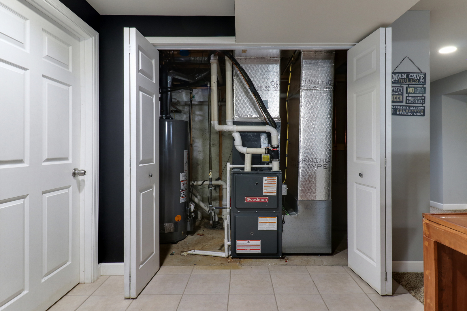 277 Clearview Road, El Paso, IL 61738