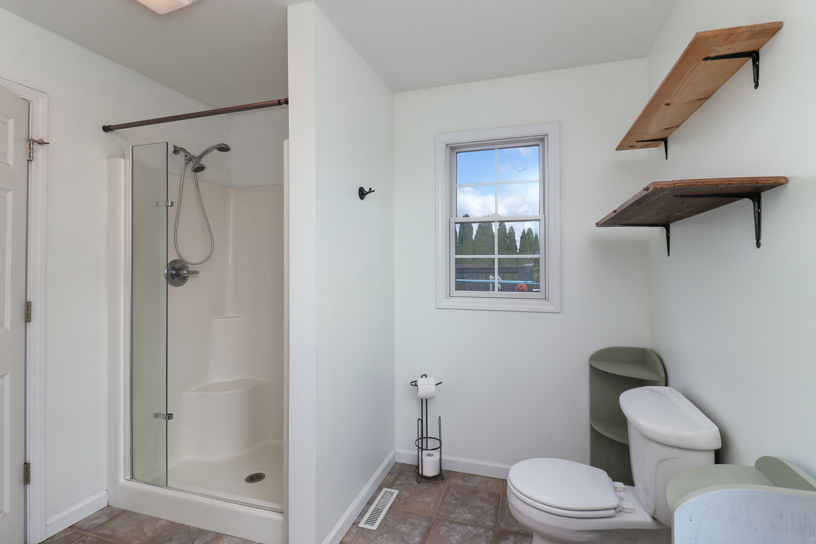 277 Clearview Road, El Paso, IL 61738