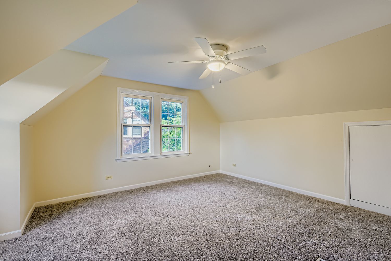 9813 S LAWNDALE Avenue, Evergreen Park, IL 60805
