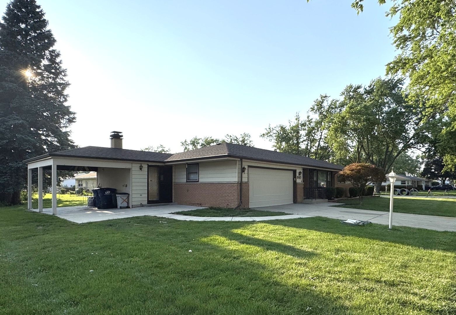 860 Madelyn Drive, Des Plaines, IL 60016