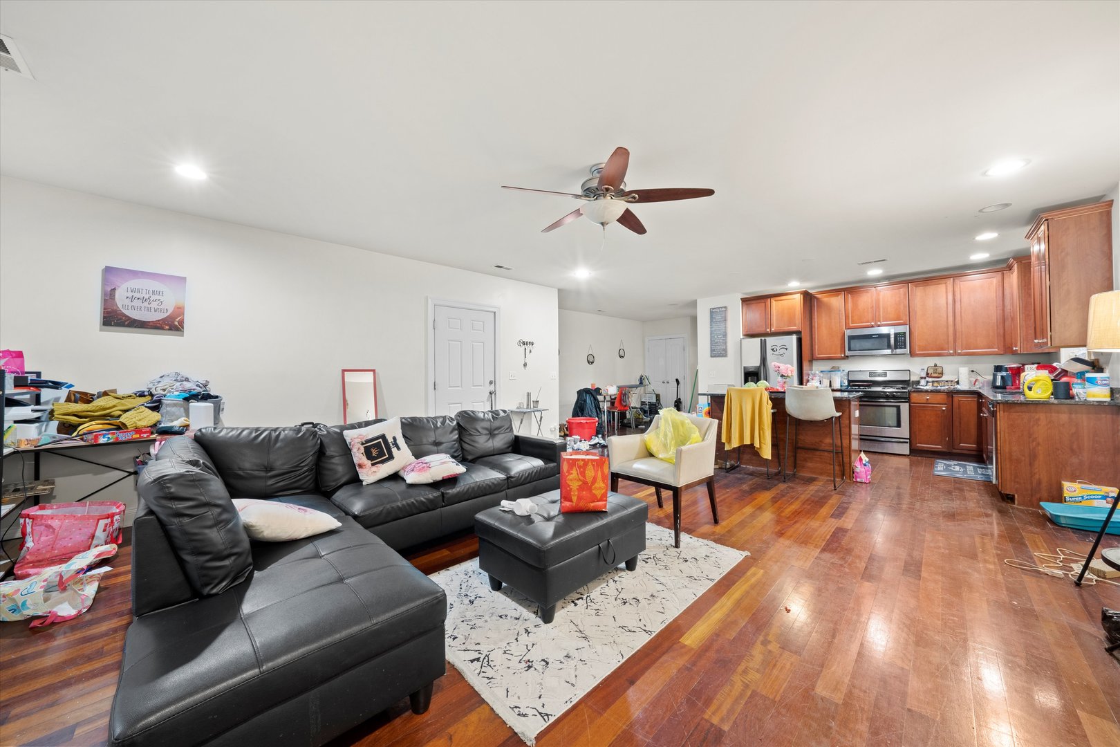 6835 S Cornell Avenue #2S, Chicago, IL 60649