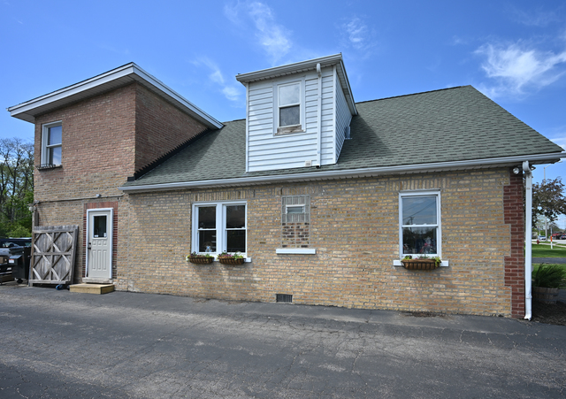310 W Irving Park Road, Wood Dale, IL 60191