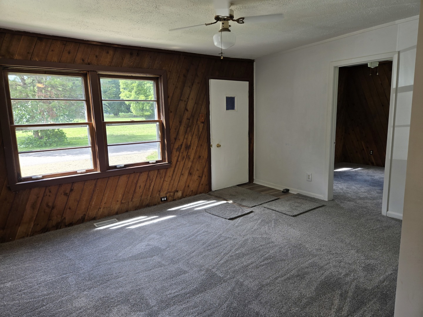 26895 N Bernice Street, Wauconda, IL 60084
