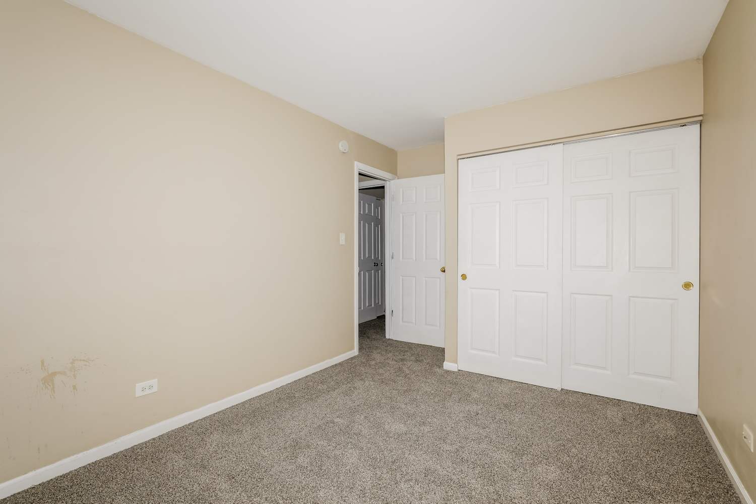 1381 Alberta Court, Glendale Heights, IL 60139