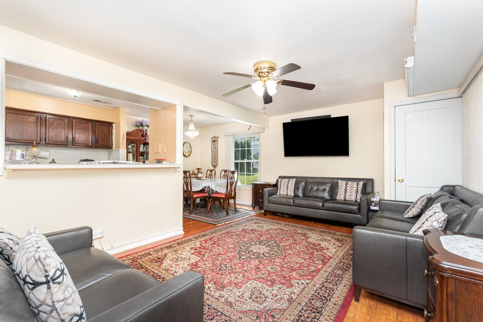 1400 N Glen Circle #C, Aurora, IL 60506