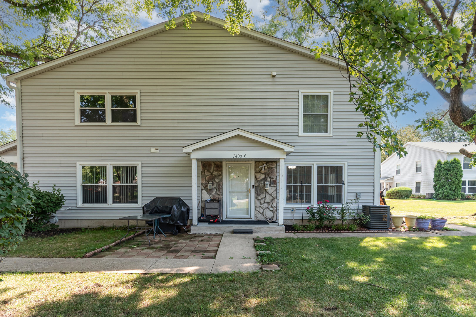 1400 N Glen Circle #C, Aurora, IL 60506