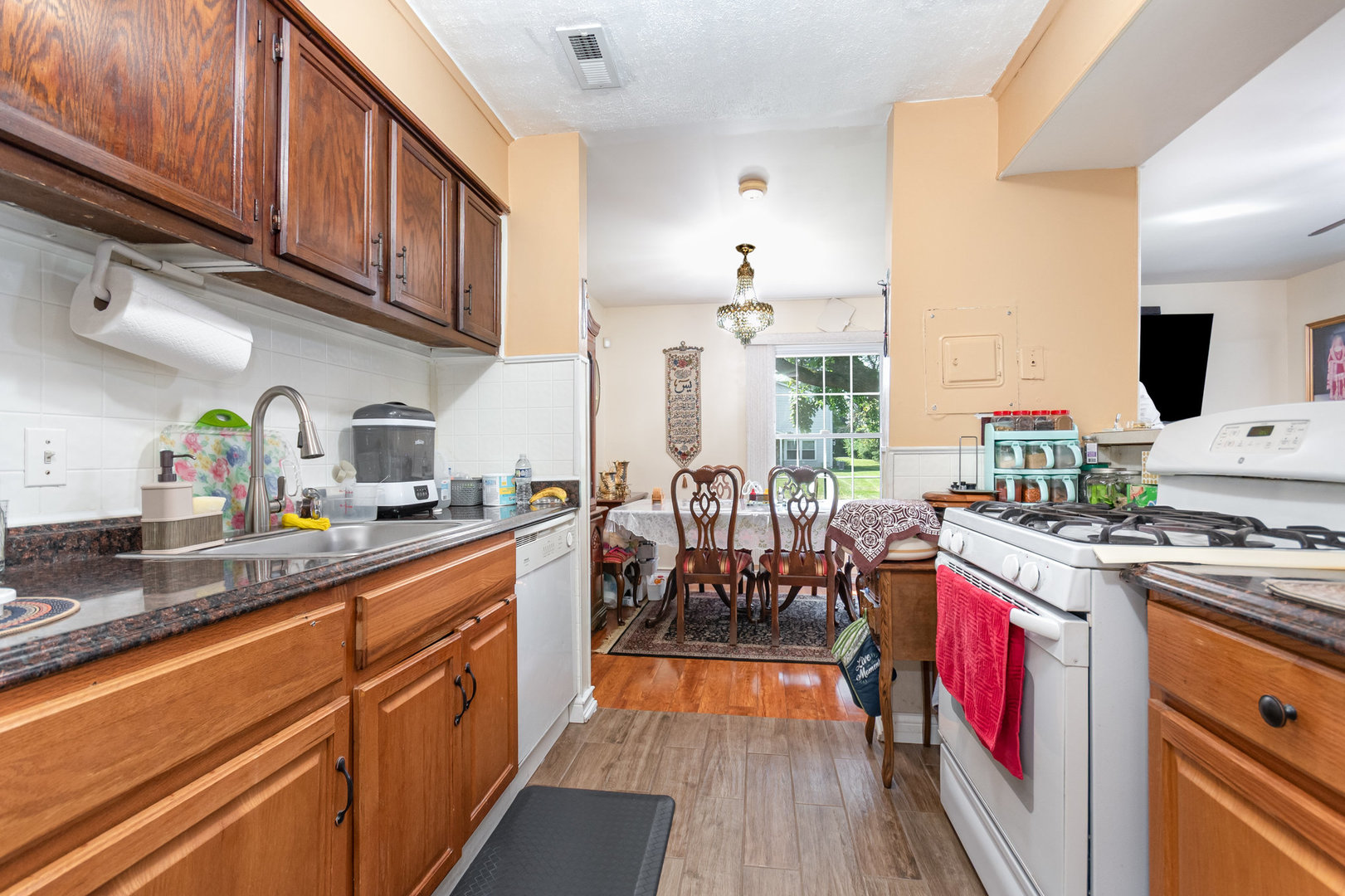1400 N Glen Circle #C, Aurora, IL 60506