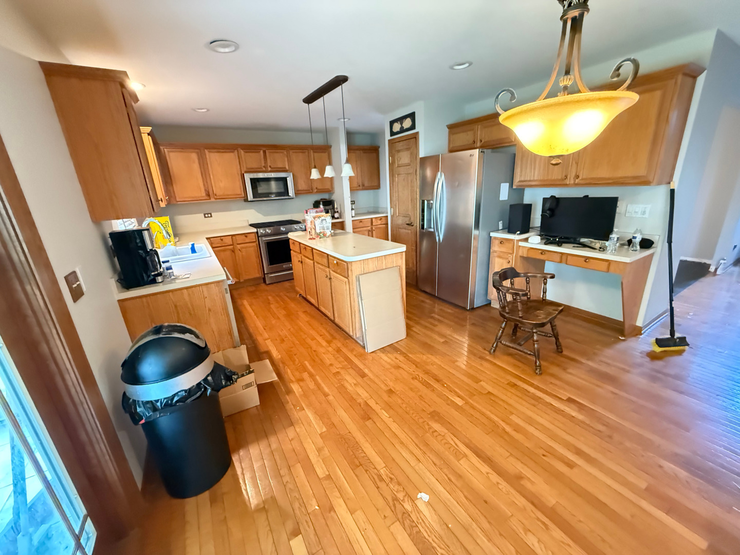 206 CHRISTINE Way, Bolingbrook, IL 60440